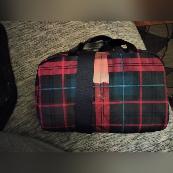 Tommy Hilfiger 2pc Makeup bag Set - Picture 7 of 7
